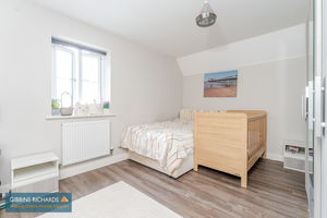 Bedroom- click for photo gallery